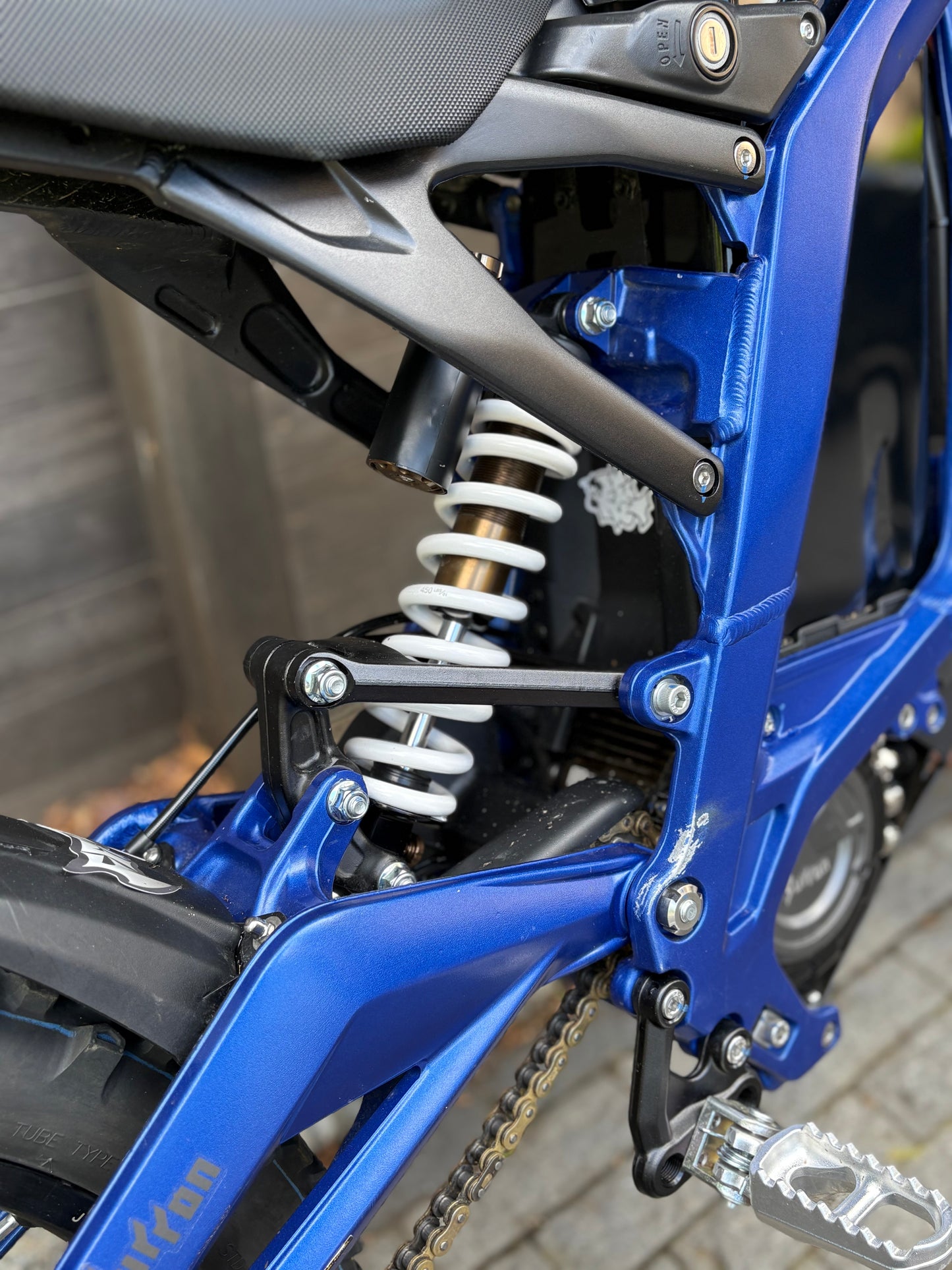 Matte Rear Shock Wrap