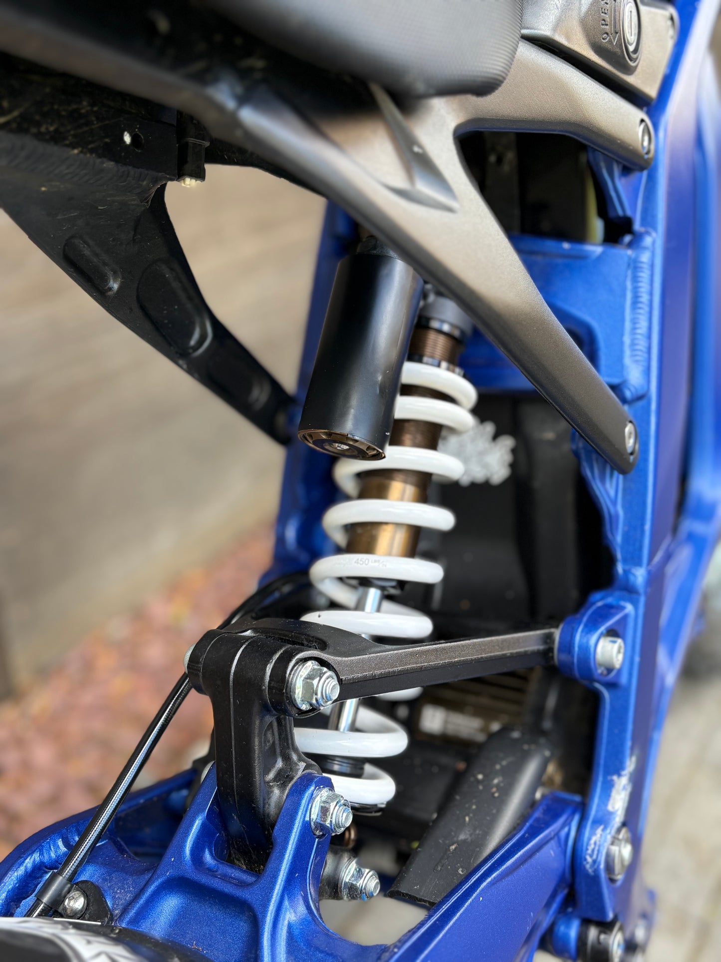 Matte Rear Shock Wrap